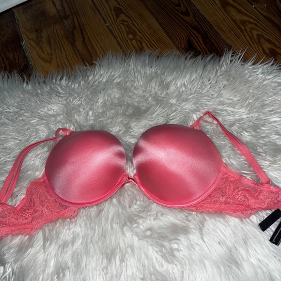 Victoria secret bombshell bra - Picture 3 of 3